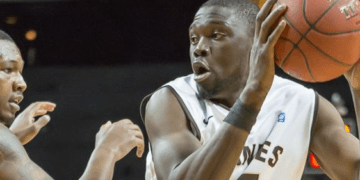 Bourg chute face à Charleville-Mézières, 16 pts pour Youssou Ndoye - wiwsport